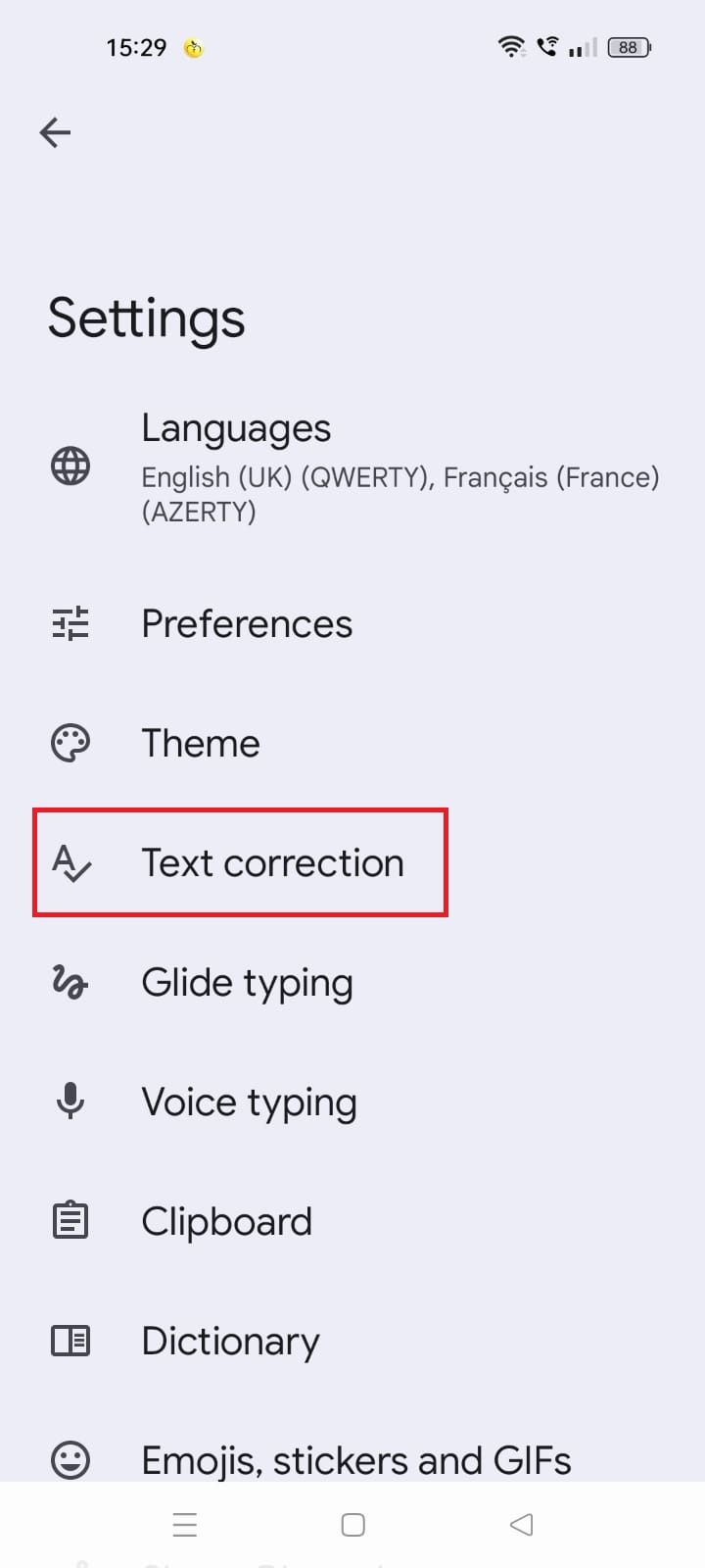 Captura de tela destacando a correção de texto nas configurações do Gboard