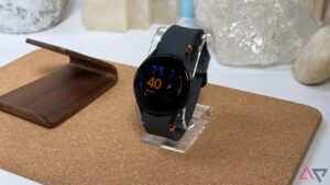 Galaxy Watch FE da Samsung finalmente chega com suporte LTE por US$ 250