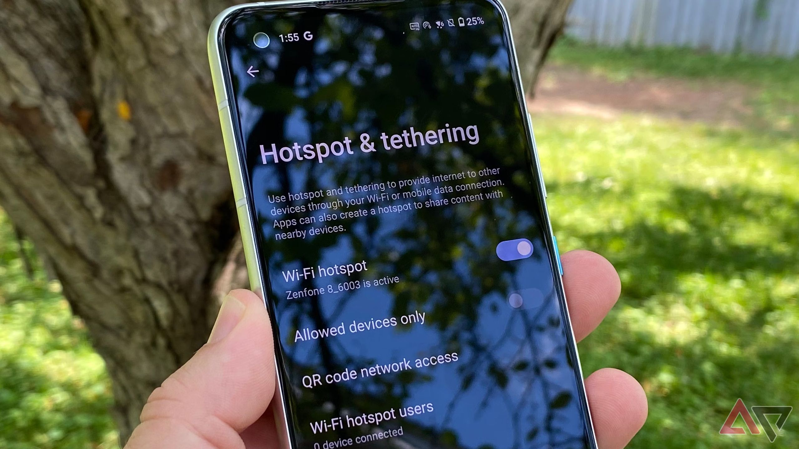 O menu de configurações de ponto de acesso e tethering em um Zenfone 10