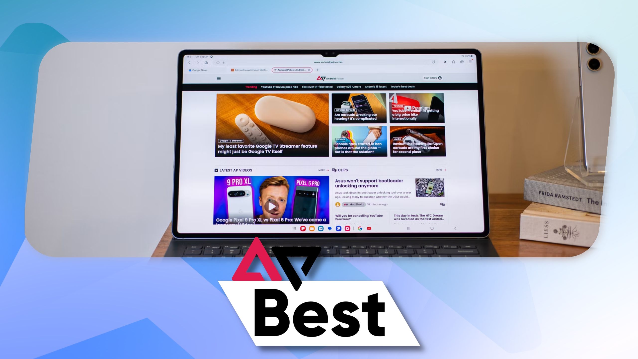 Samsung Galaxy Tab S10 Ultra em acessório de teclado com modelo Android Police