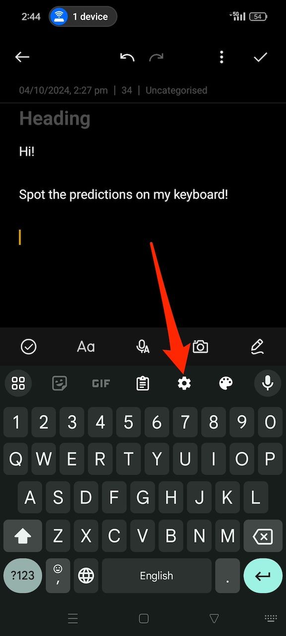 Selecionando o ícone de configurações no teclado Gboard