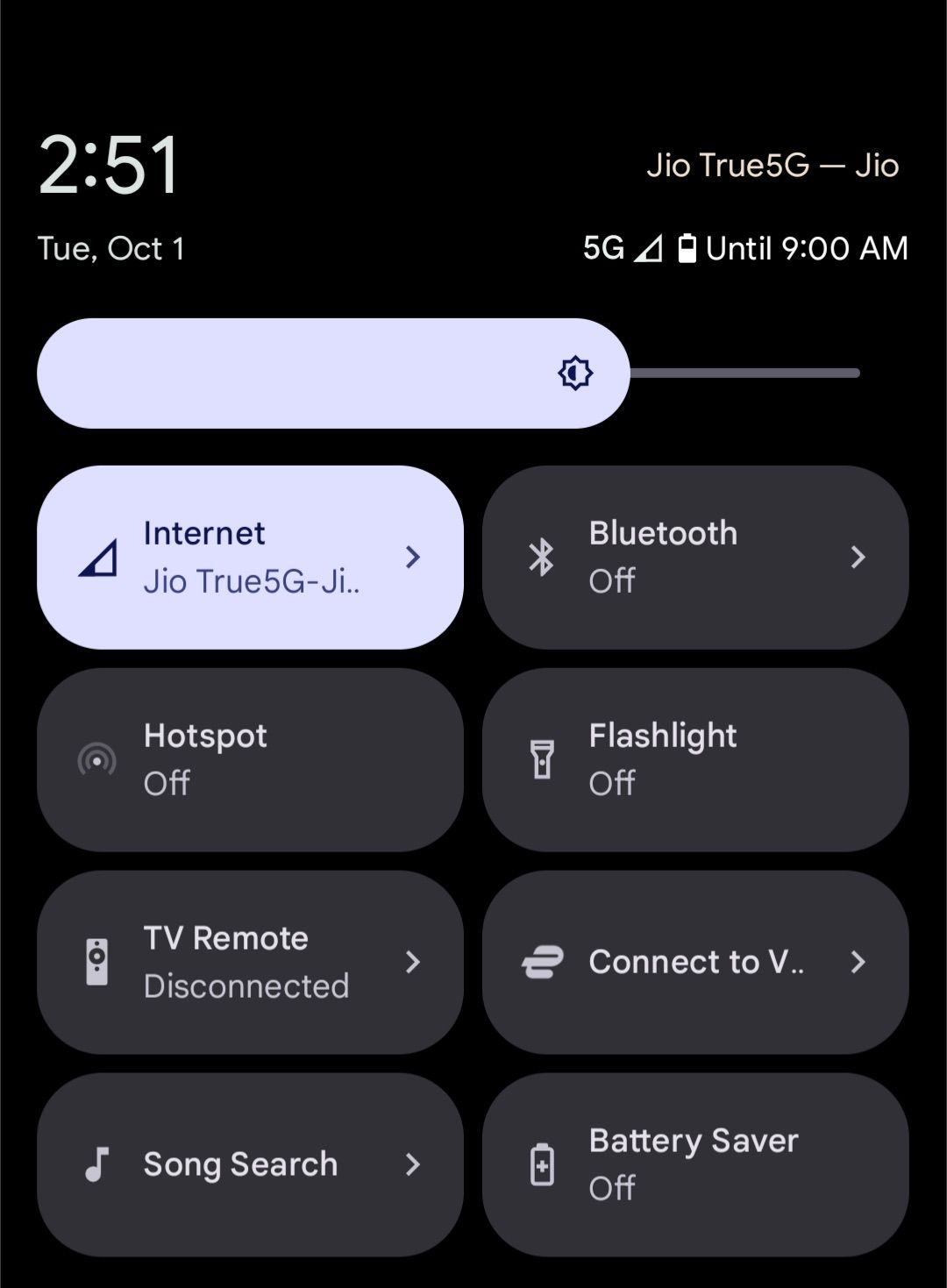 Uma captura de tela dos blocos de configurações rápidas, mostrando o novo bloco de pesquisa de músicas