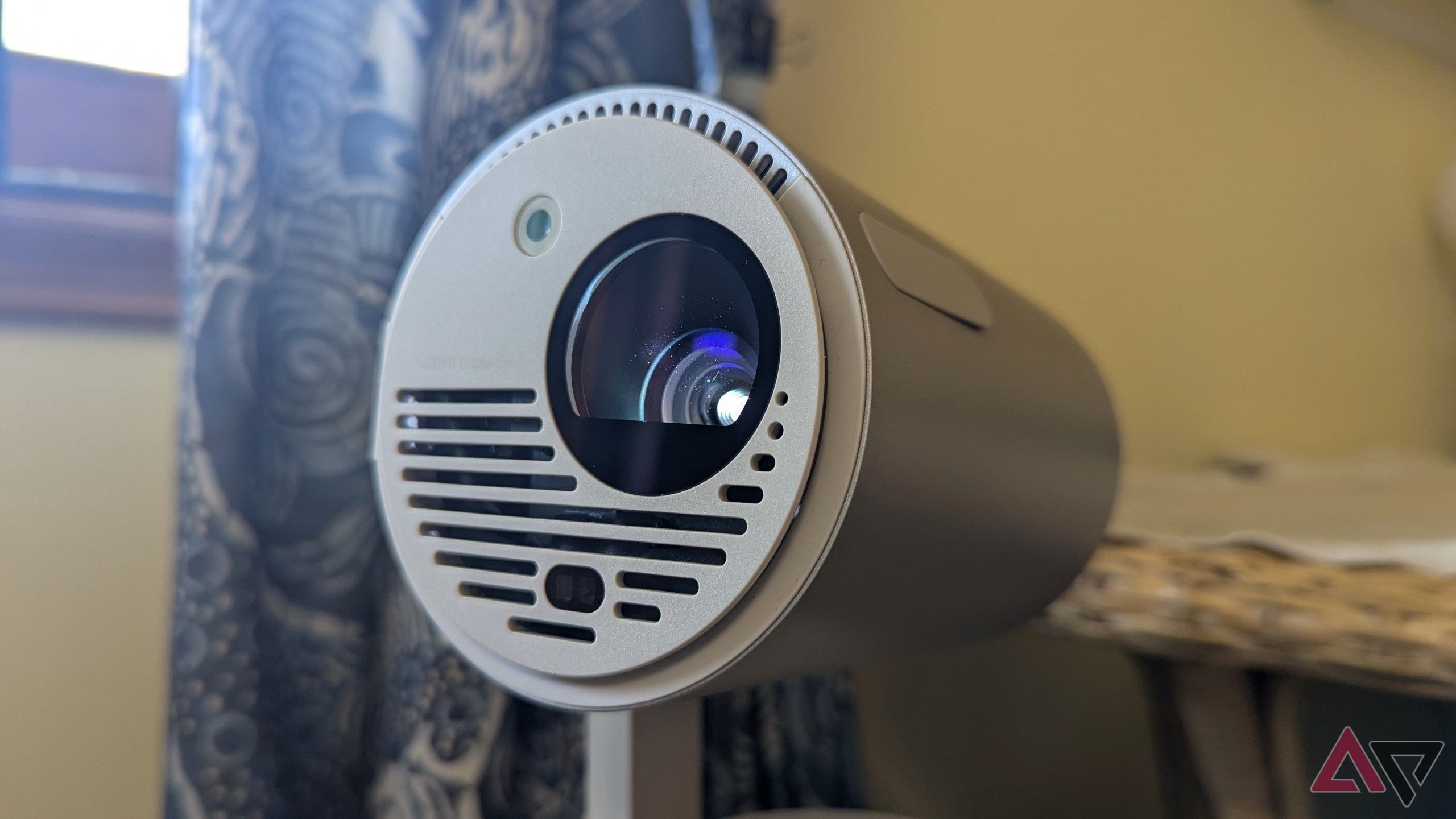 Xgimi-Mogo-3-pro-frontal