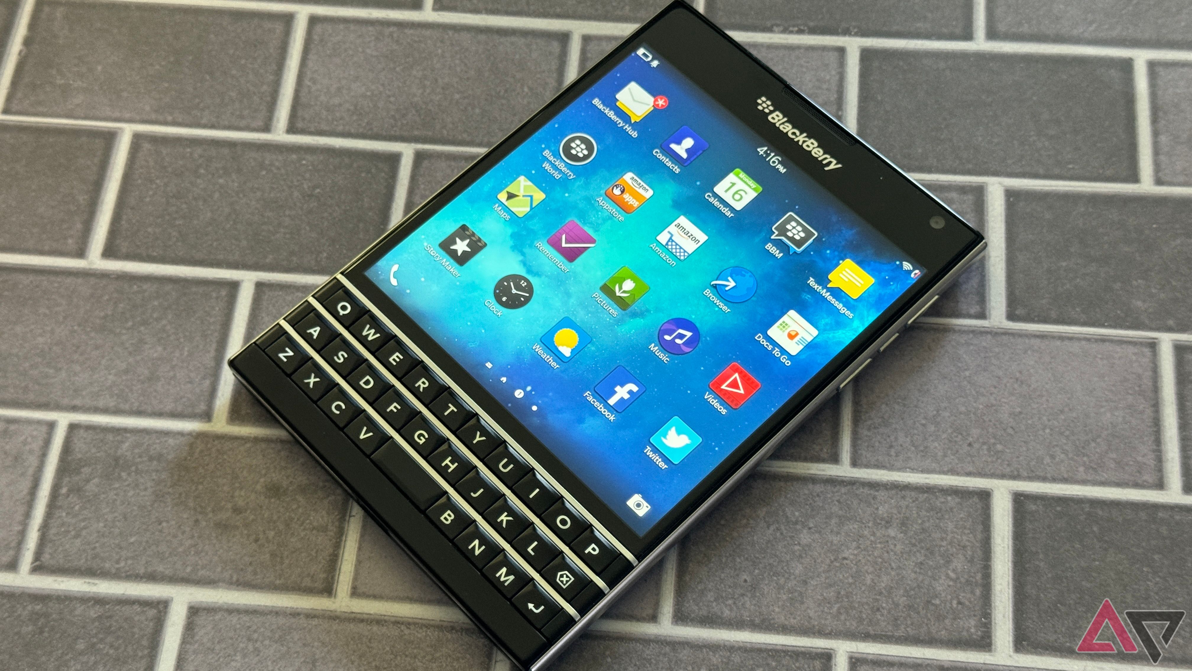 Tela inicial do BlackBerry Passport em 2024