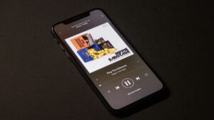 Como transferir músicas de um telefone Android para um iPhone