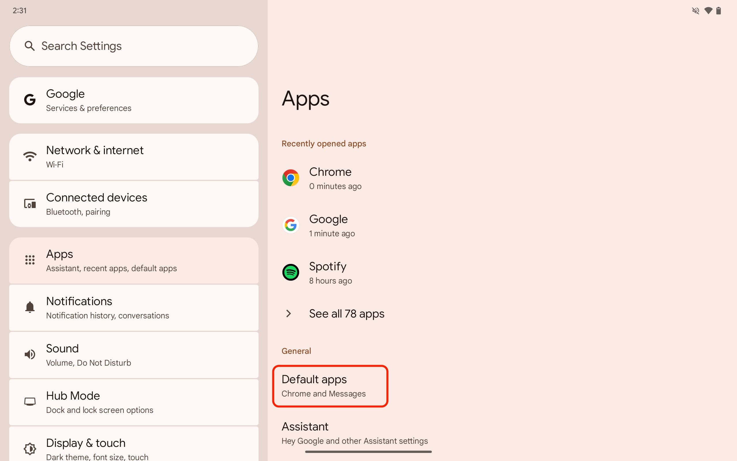 Uma captura de tela do aplicativo Configurações do Pixel Tablet com a opção Aplicativos padrão destacada