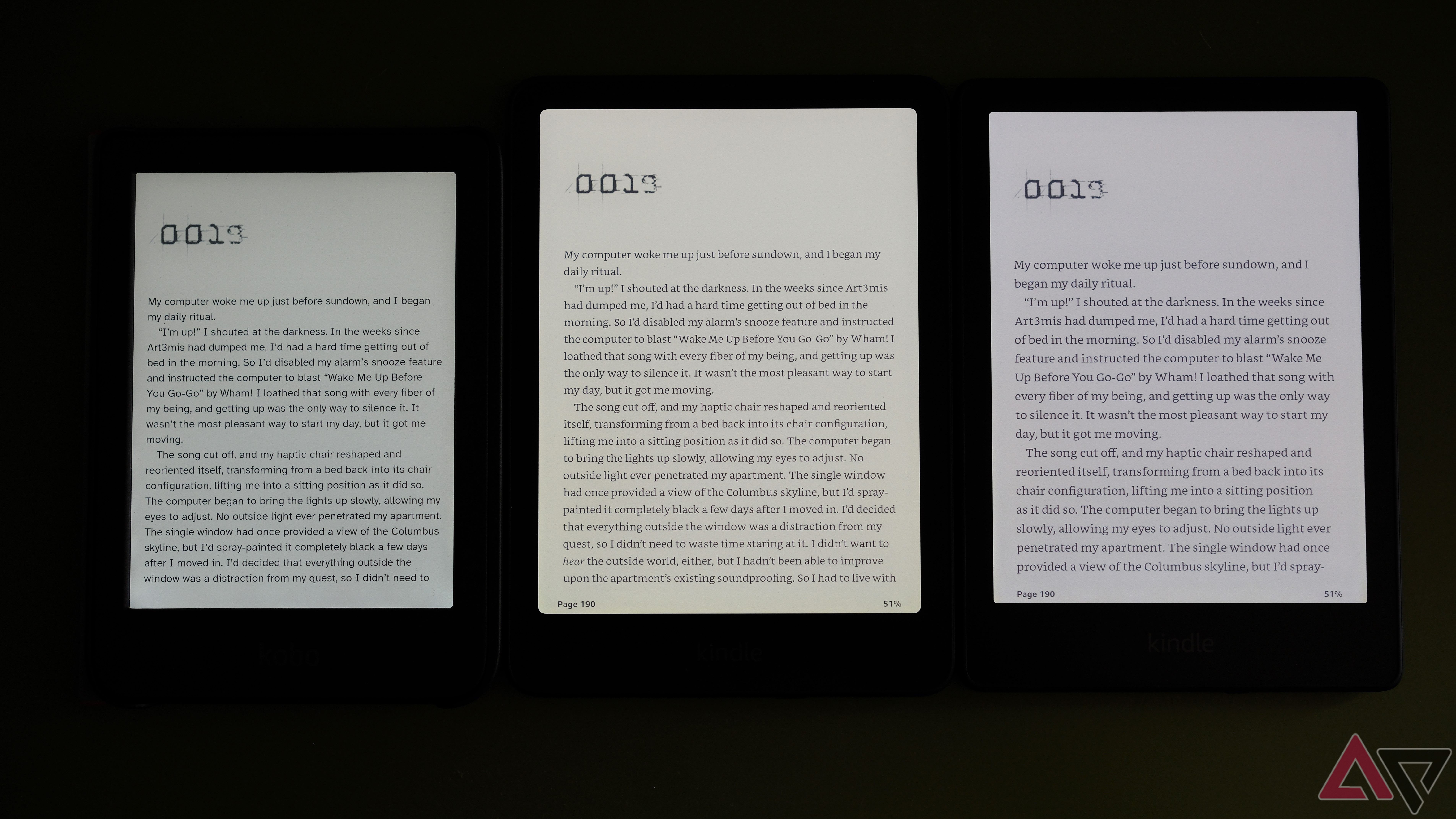 Kobo Clara B&W esquerdo, Kindle Paperwhite Signature Edition 2024 médio, Kindle Paperwhite Signature Edition 2022 direito