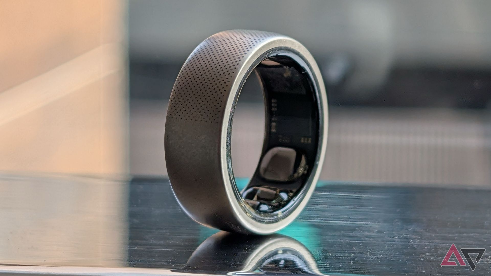 Amazfit Helio Ring em trilho de aço