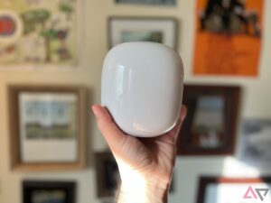 Este pacote de 3 Nest Wifi Pro significa que um roteador é quase gratuito