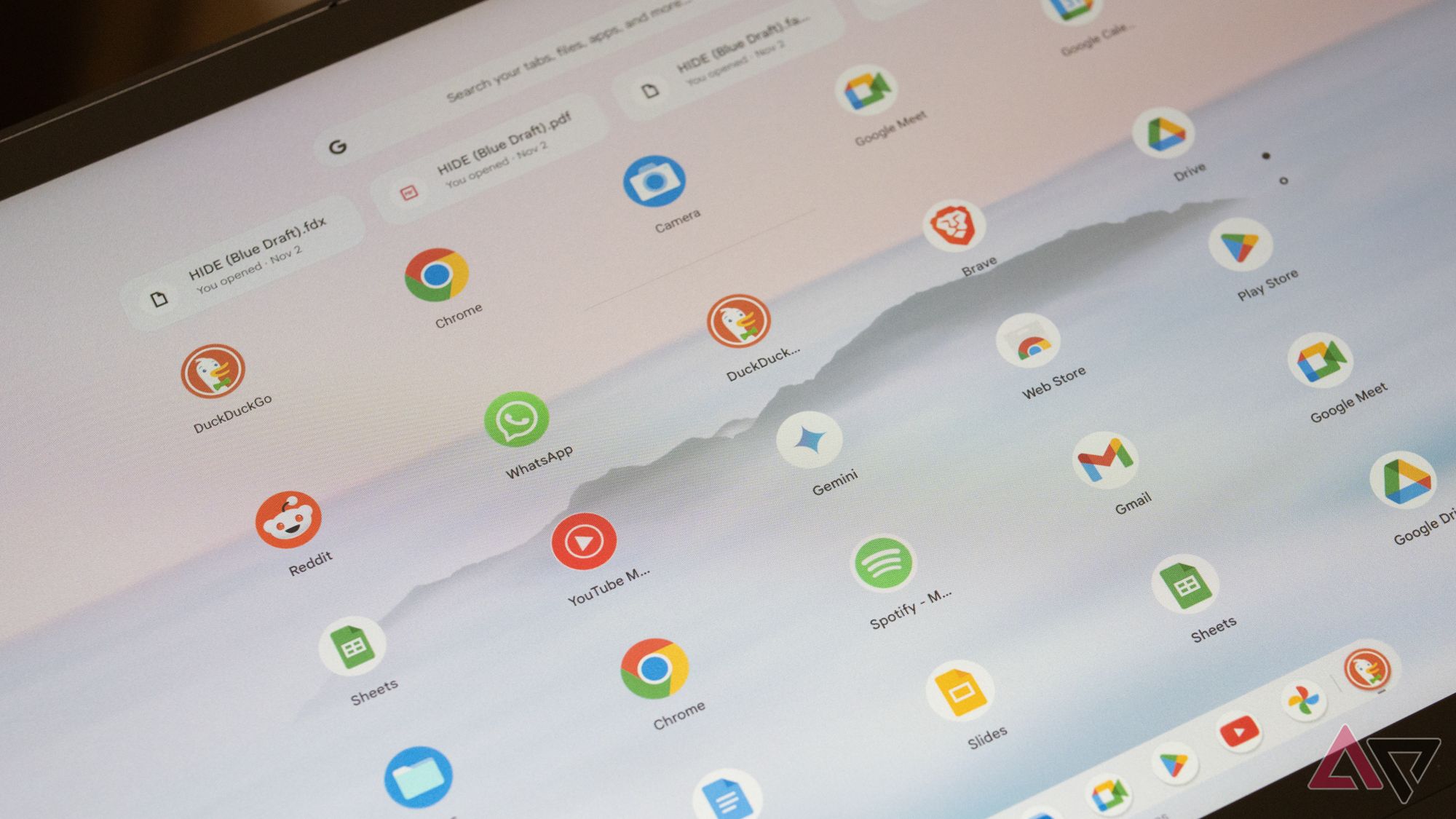 Um close da tela de um Acer Chromebook Plus Spin 514