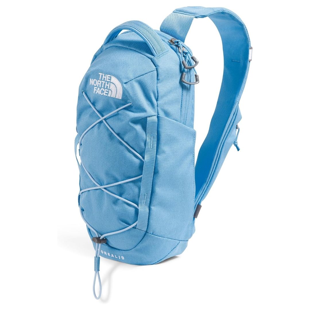 The North Face Borealis Sling Bag, vista angular sobre um fundo branco