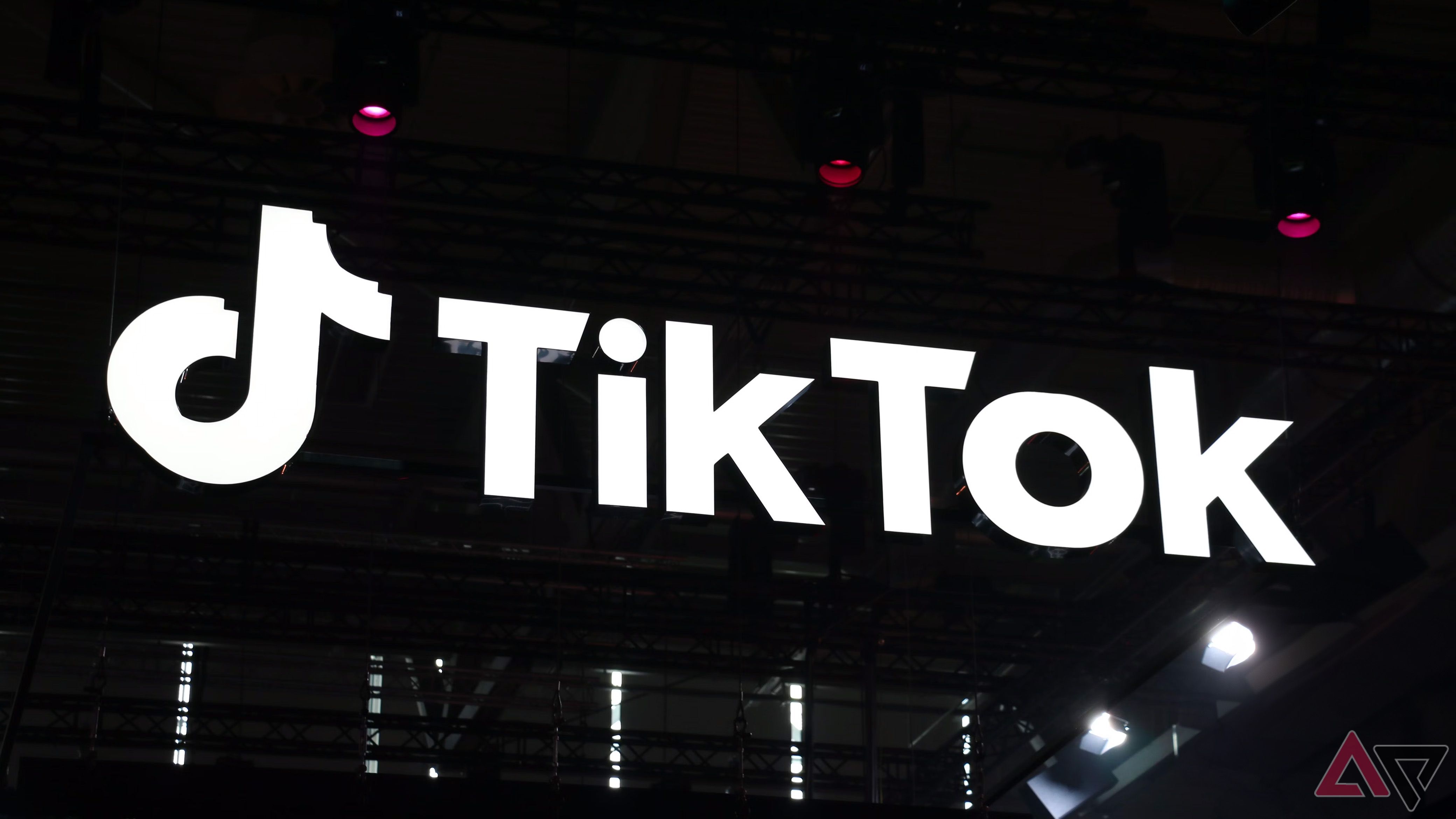 Banner do TikTok na Gamescom.