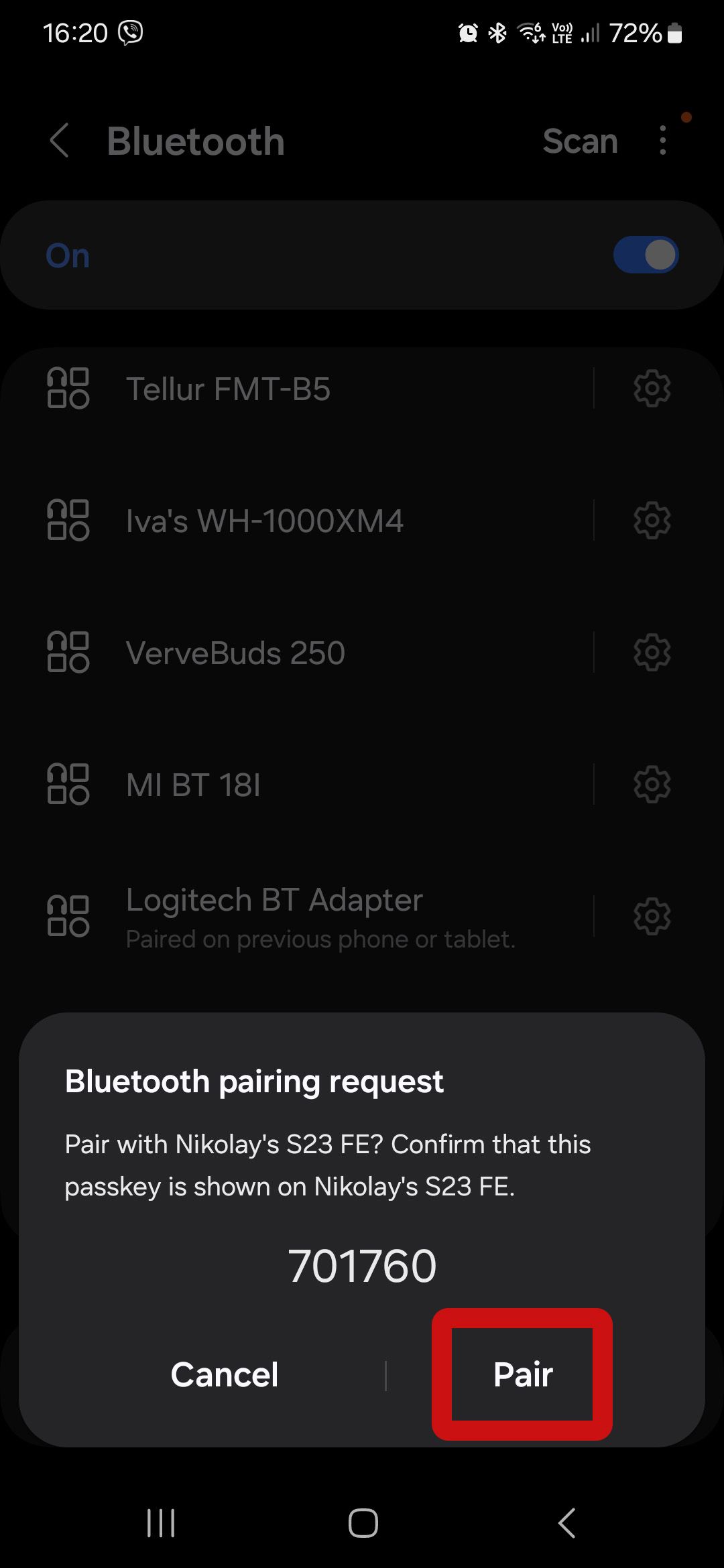 captura de tela do menu Bluetooth do Android exibindo uma solicitação de emparelhamento com o botão de emparelhamento destacado